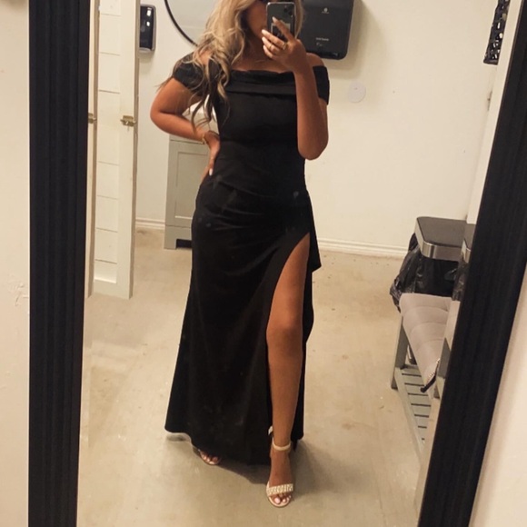 Women's Off Shoulder Sleeveless High Split Ruched Long Formal Evening Dress - Picture 2 of 3